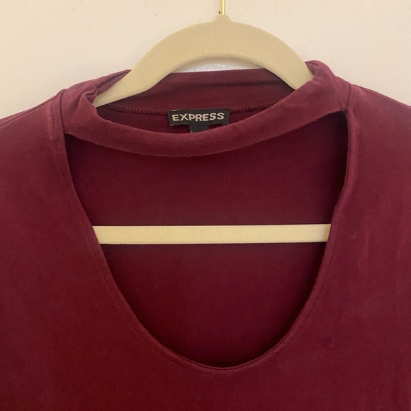 Express size M maroon cutout top - Picture 2 of 3